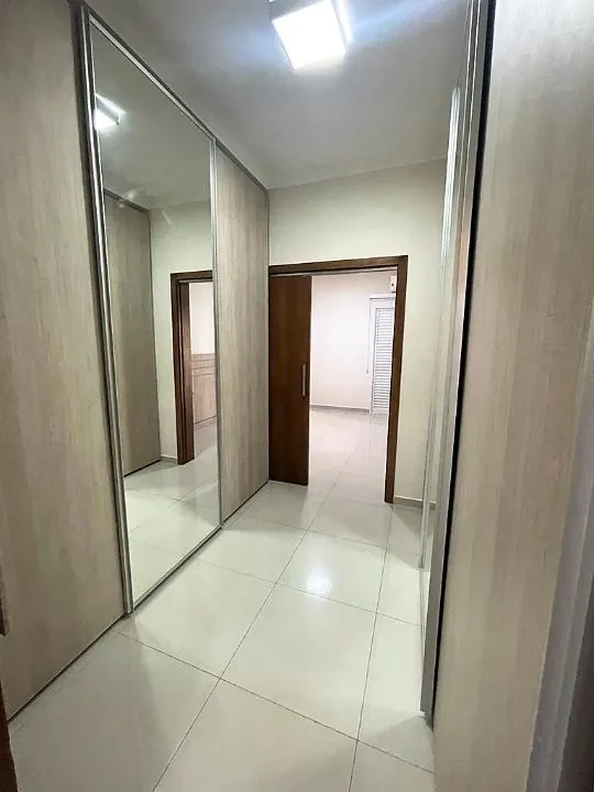 Casa de Condomínio à venda — foto 4 de 11