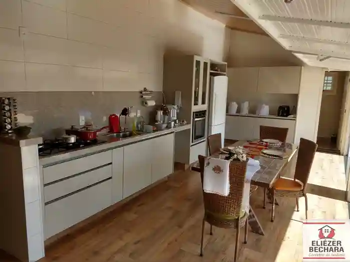 Casa com 3 quartos à venda, 810m² — foto 10 de 36
