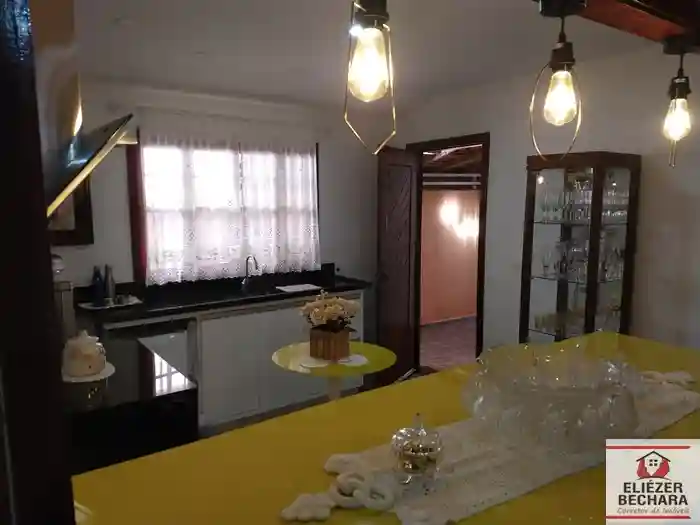 Casa com 3 quartos à venda, 810m² — foto 18 de 36