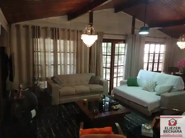 Casa com 3 quartos à venda, 810m² — foto 22 de 36