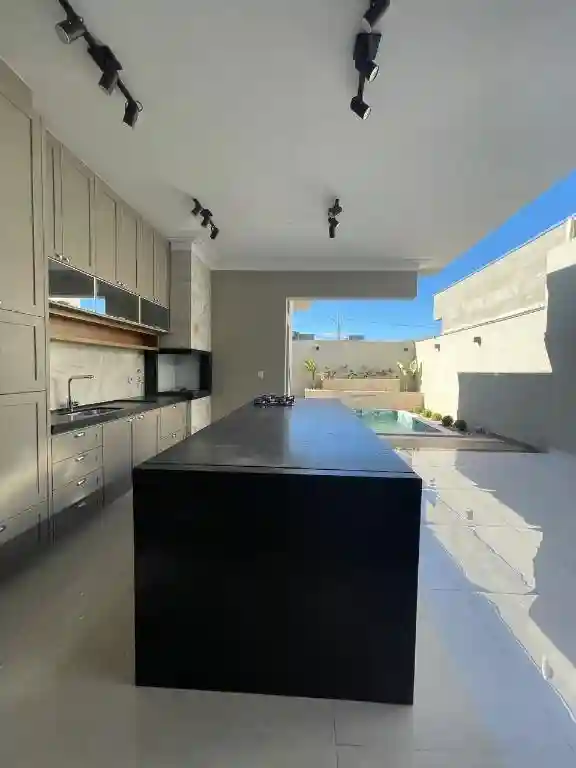 Casa de Condomínio com 3 quartos à venda, 180m² — foto 5 de 15
