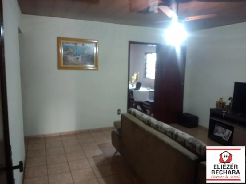 Casa à venda — foto 2 de 3