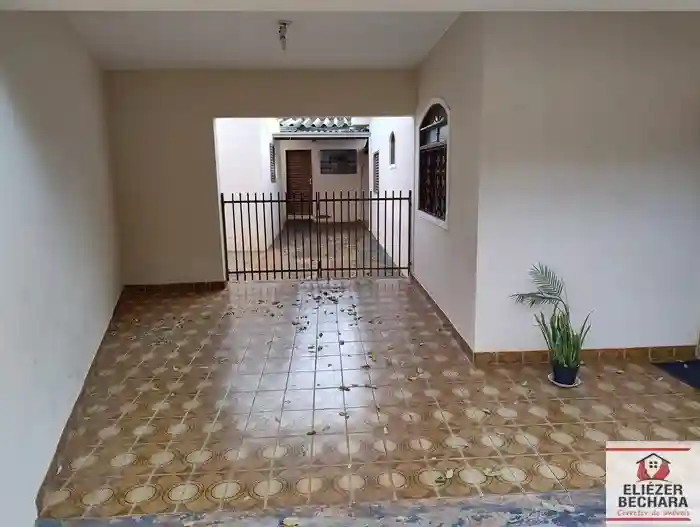 Casa com 3 quartos à venda, 150m² — foto 2 de 53