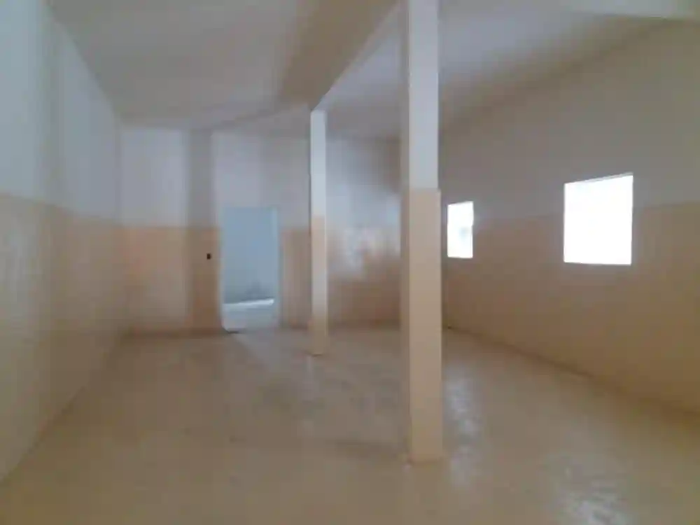 Loja / Salão / Ponto Comercial à venda — foto 4 de 4