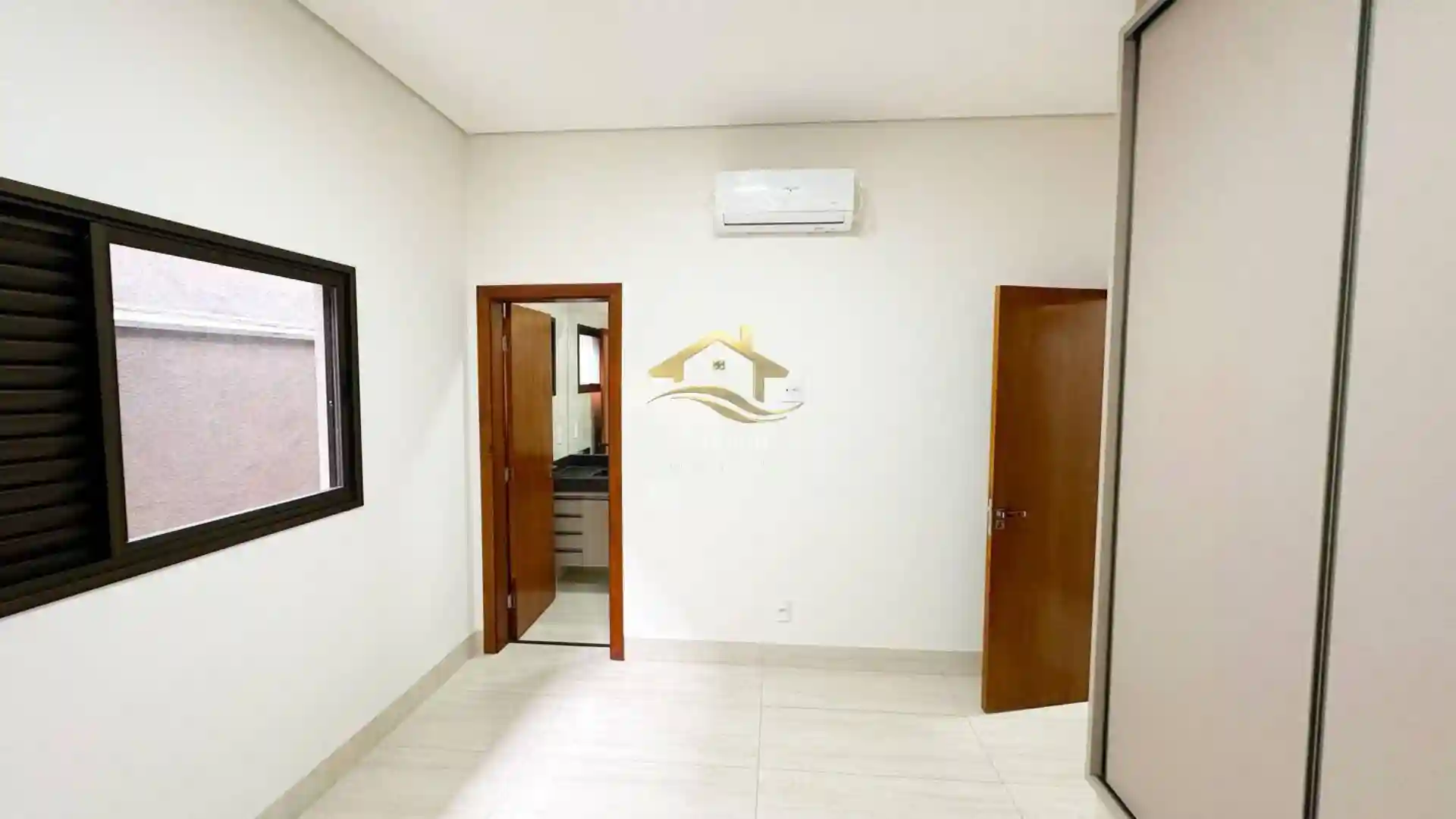 Casa de Condomínio com 3 quartos à venda, 257m² — foto 4 de 20