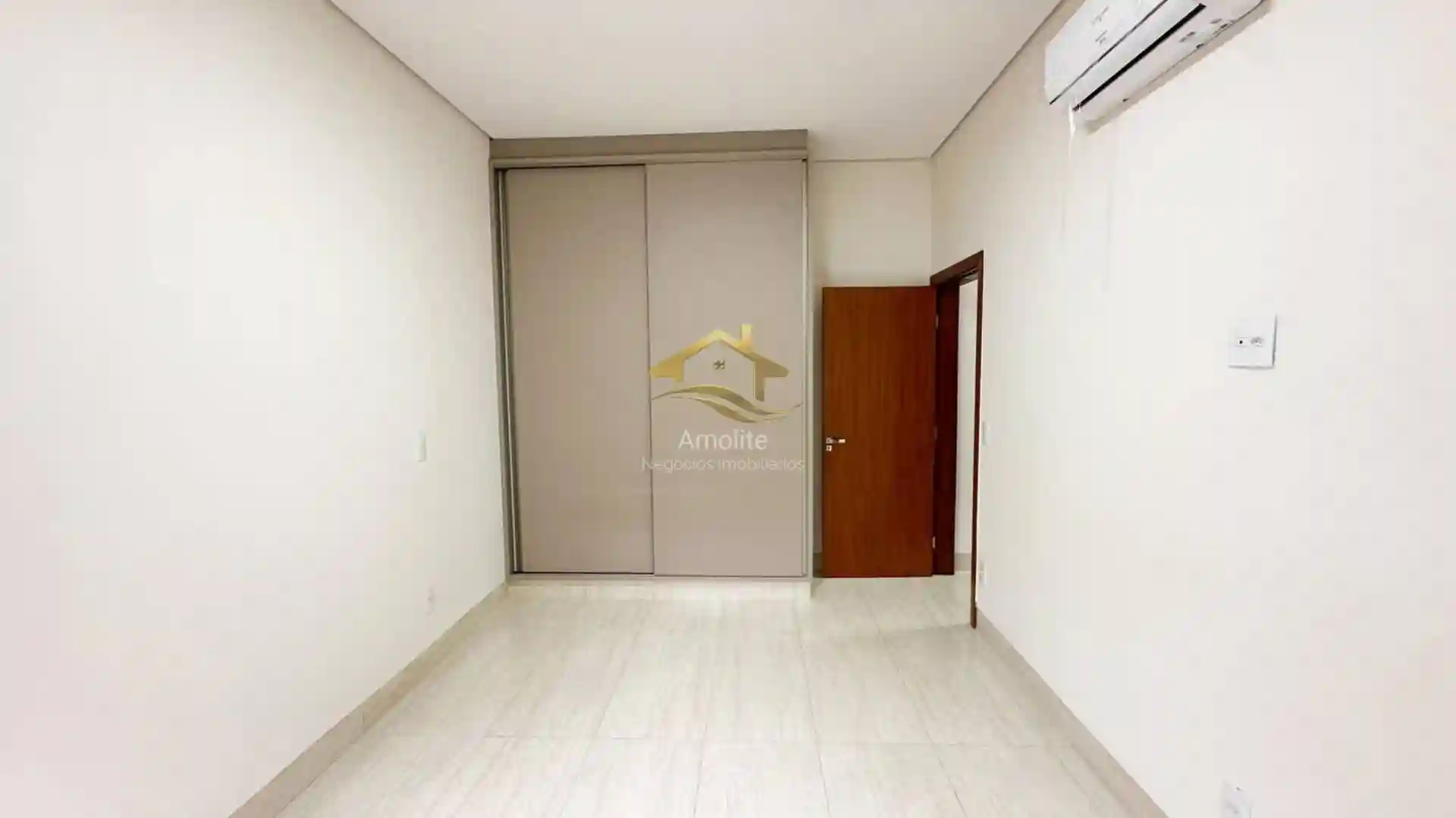 Casa de Condomínio com 3 quartos à venda, 257m² — foto 5 de 20