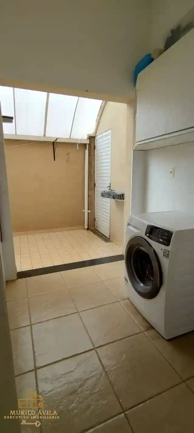 Casa de Condomínio com 3 quartos à venda, 236m² — foto 18 de 20