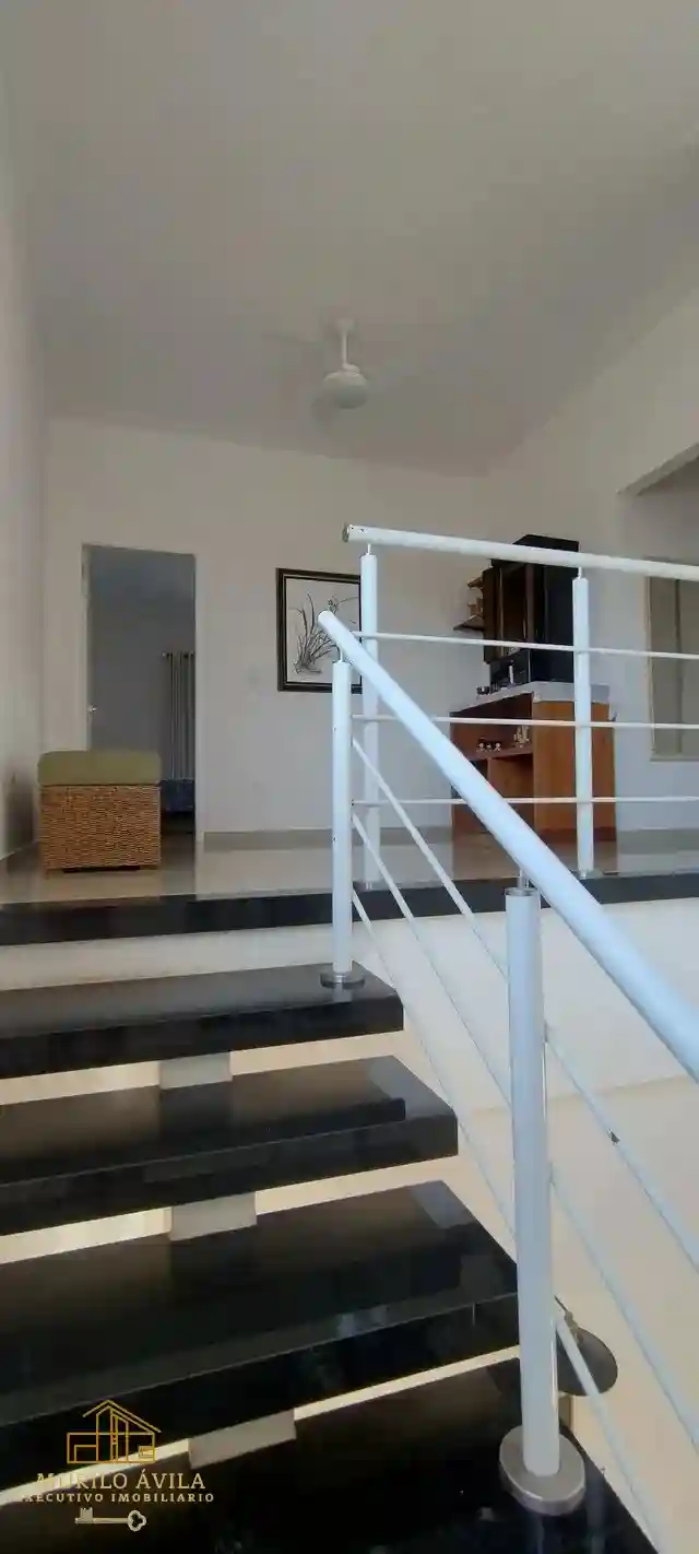 Casa de Condomínio com 3 quartos à venda, 236m² — foto 3 de 20