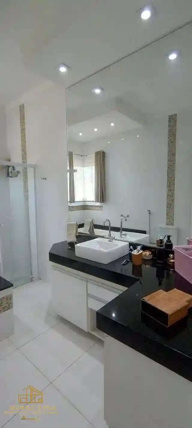 Casa de Condomínio com 3 quartos à venda, 236m² — foto 10 de 20
