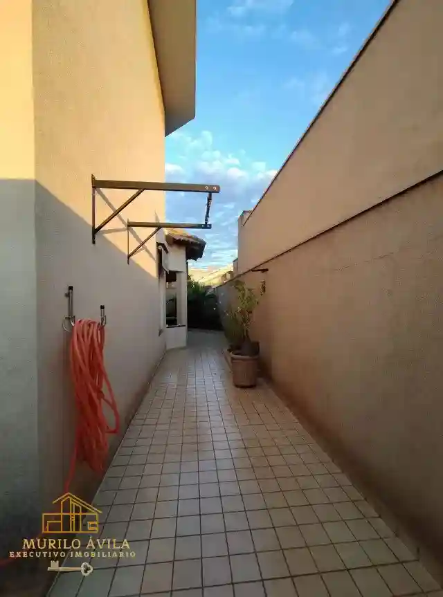 Casa de Condomínio com 3 quartos à venda, 236m² — foto 5 de 20