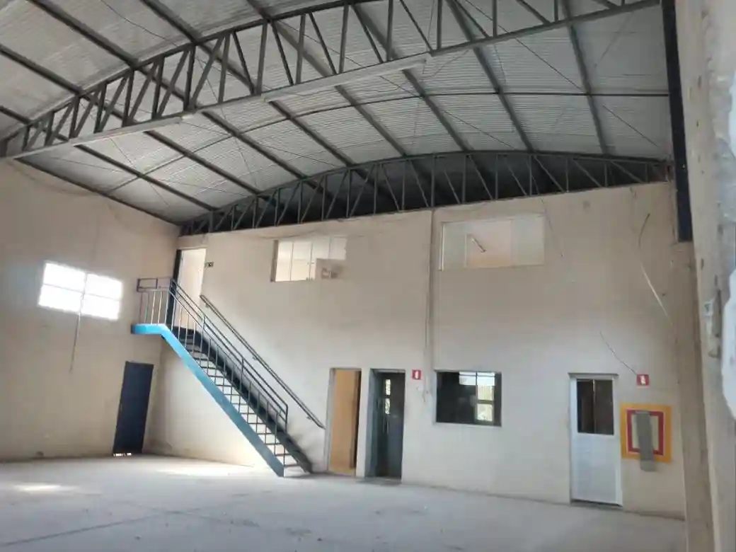 Galpão / Depósito / Armazém  à venda, 3471m² — foto 3 de 16
