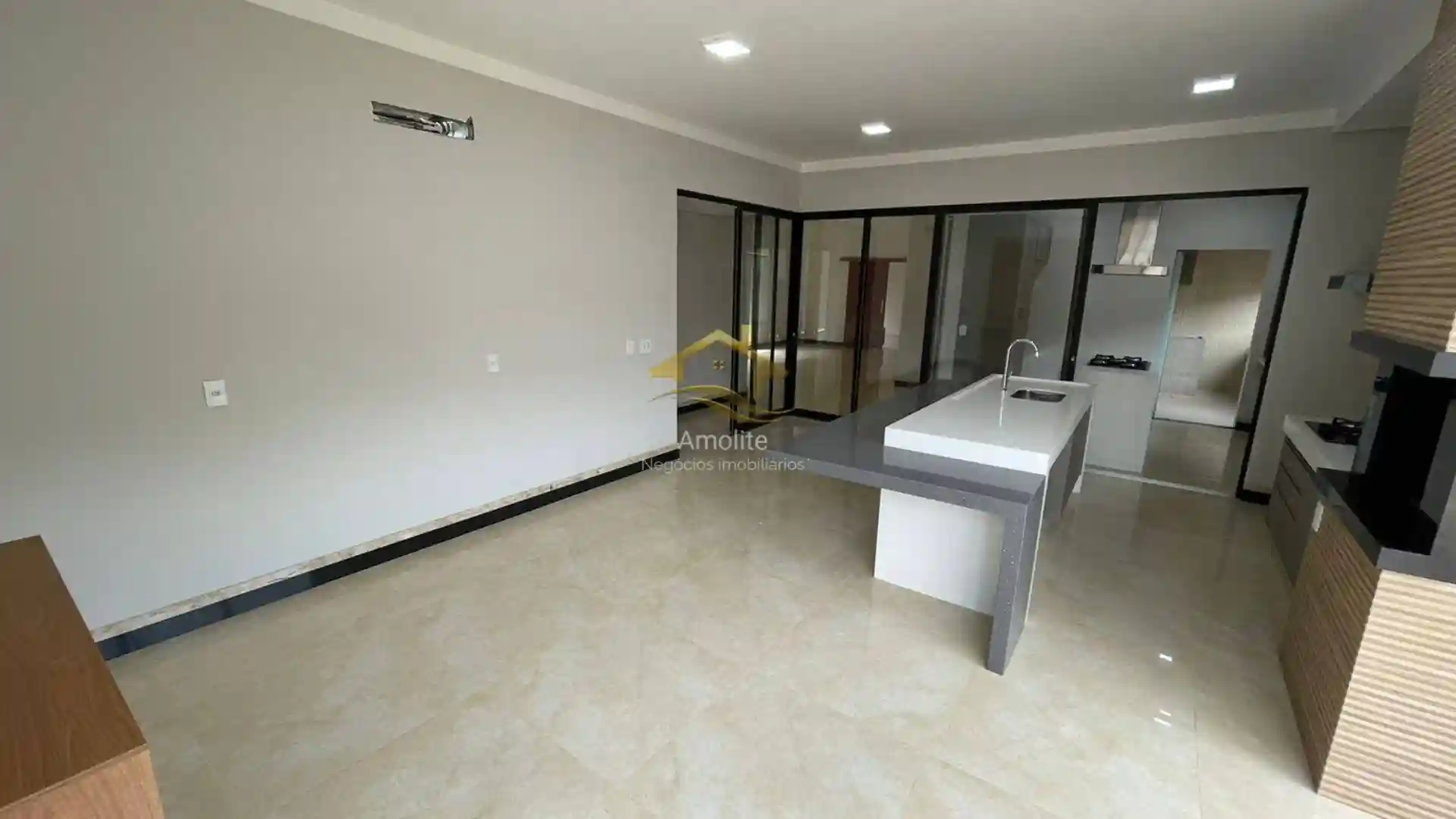 Casa de Condomínio com 4 quartos à venda, 268m² — foto 9 de 28