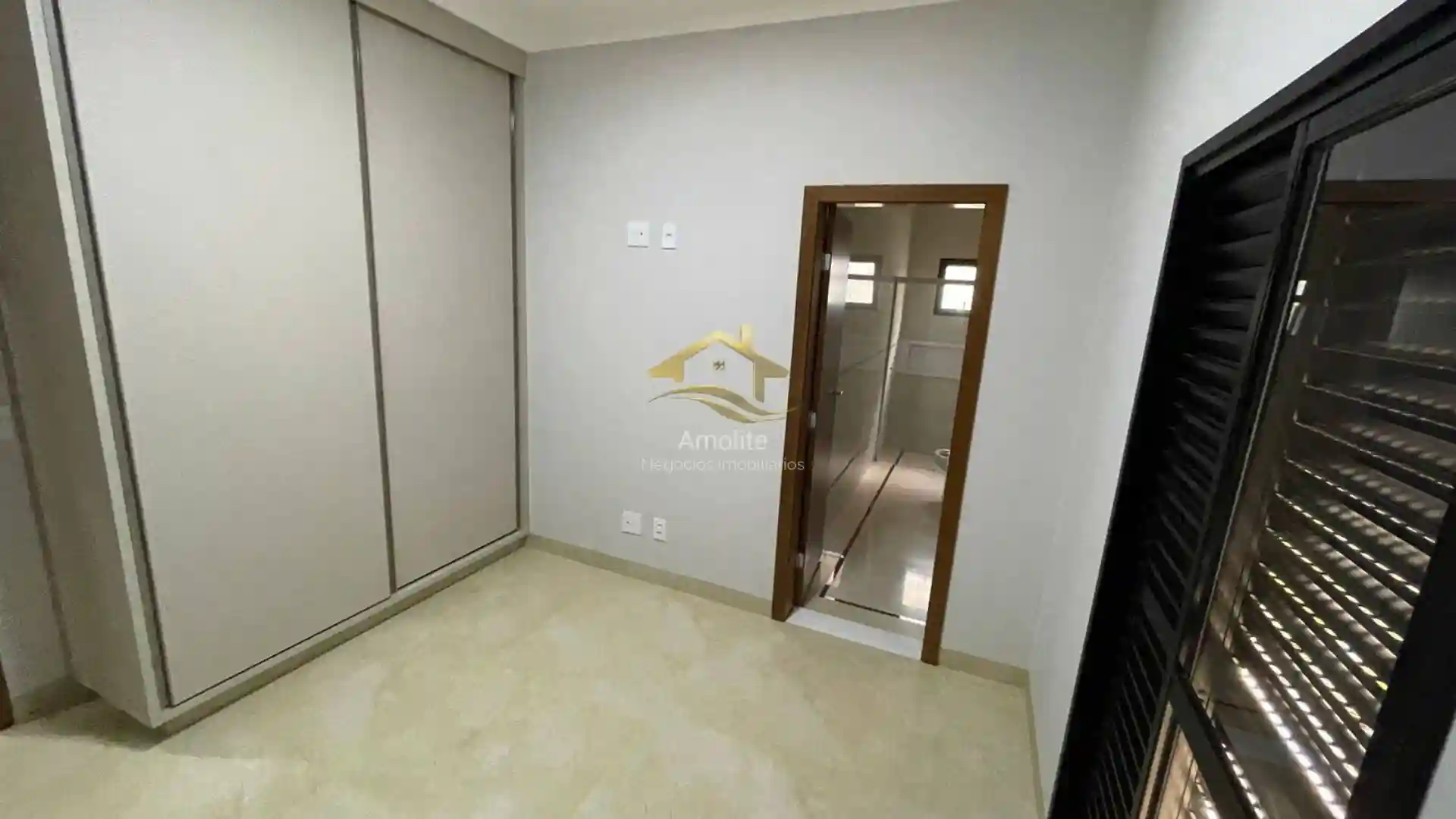 Casa de Condomínio com 4 quartos à venda, 268m² — foto 23 de 28