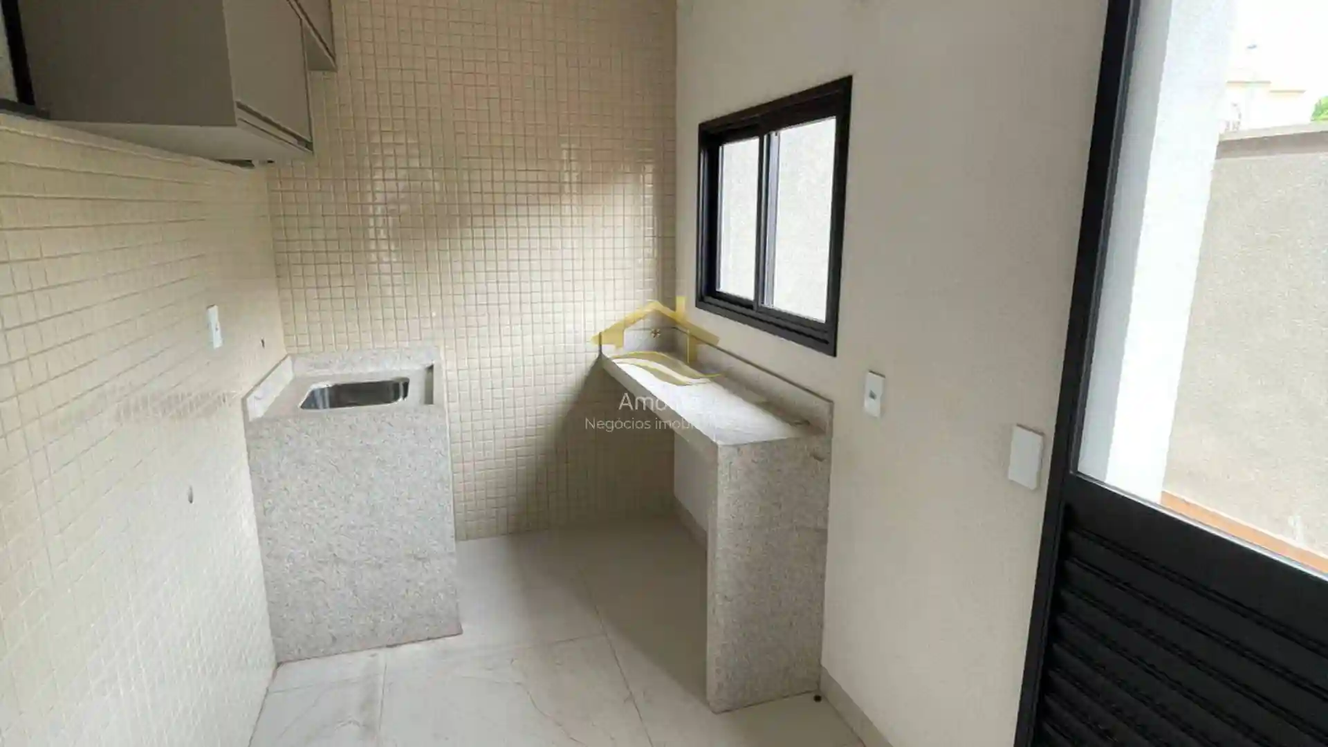 Casa de Condomínio com 4 quartos à venda, 268m² — foto 4 de 28