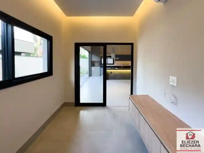Casa de Condomínio com 3 quartos à venda, 256m² — foto 2 de 15