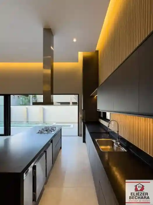 Casa de Condomínio com 3 quartos à venda, 256m² — foto 11 de 15