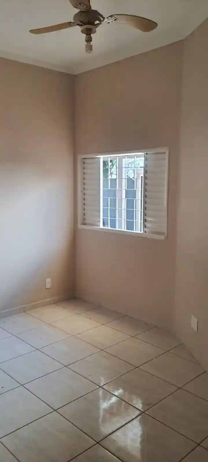 Casa com 3 quartos à venda, 180m² — foto 9 de 11