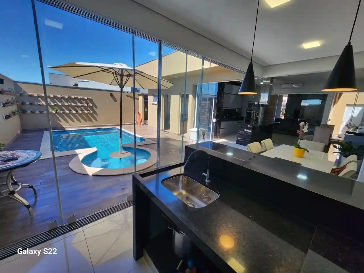 Casa de Condomínio com 3 quartos à venda, 253m² — foto 1 de 55