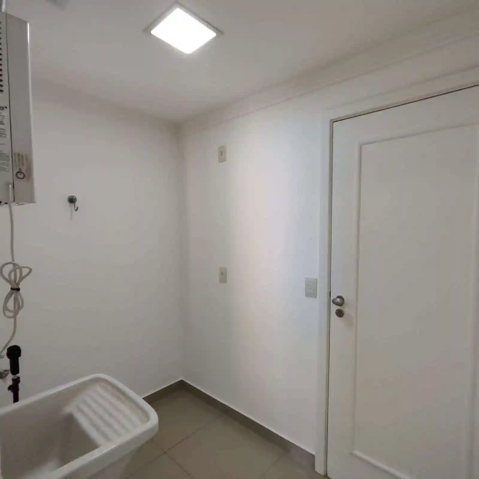 Apartamento com 3 quartos à venda, 90m² — foto 5 de 8