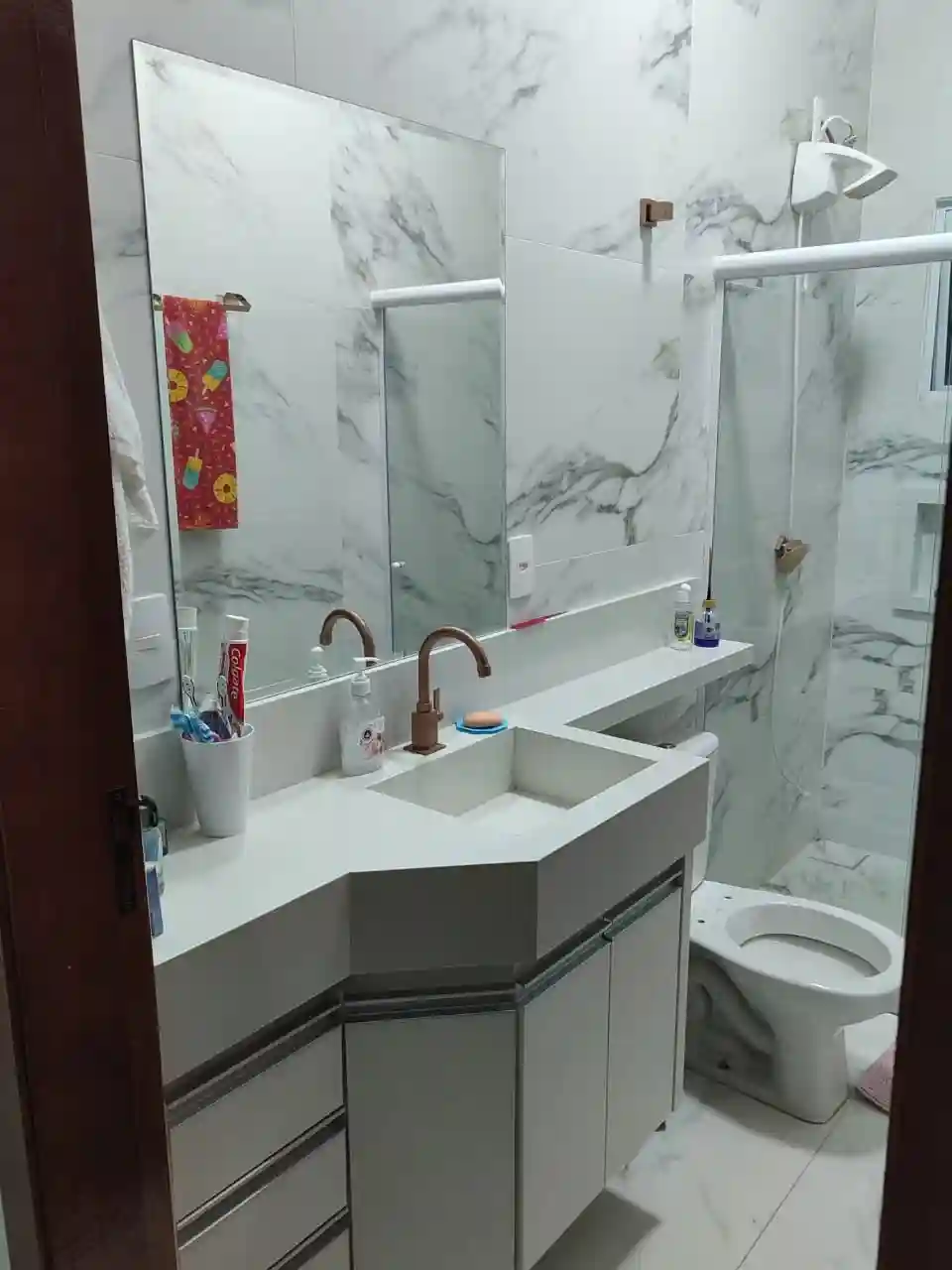 Casa de Condomínio com 3 quartos à venda, 225m² — foto 7 de 28