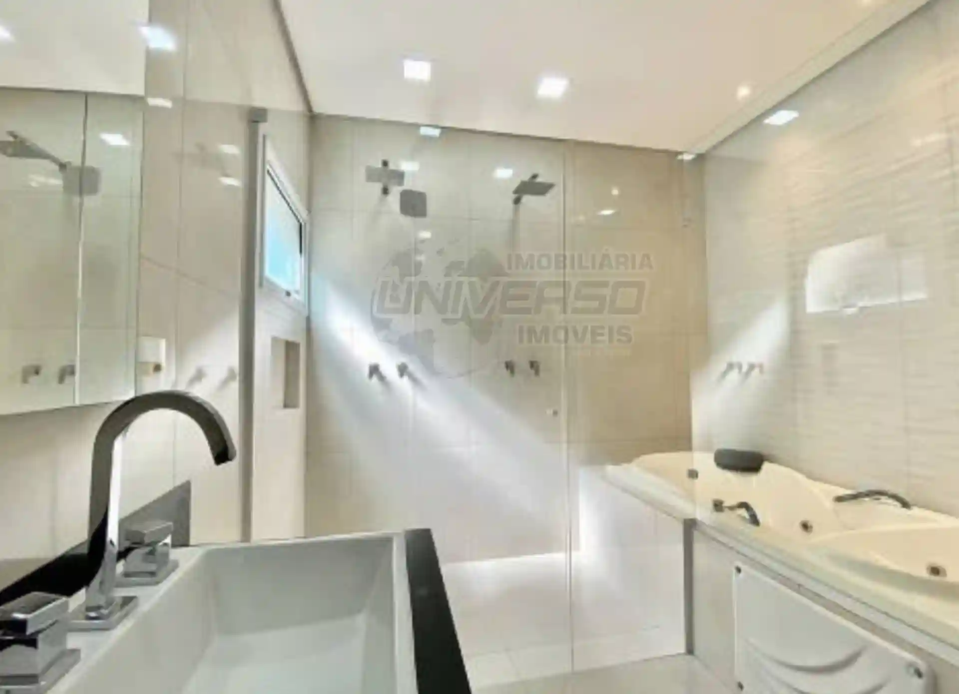 Casa de Condomínio com 4 quartos à venda, 390m² — foto 8 de 18