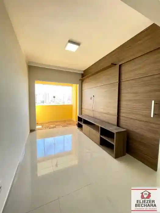 Apartamento com 2 quartos à venda, 62m² — foto 1 de 9