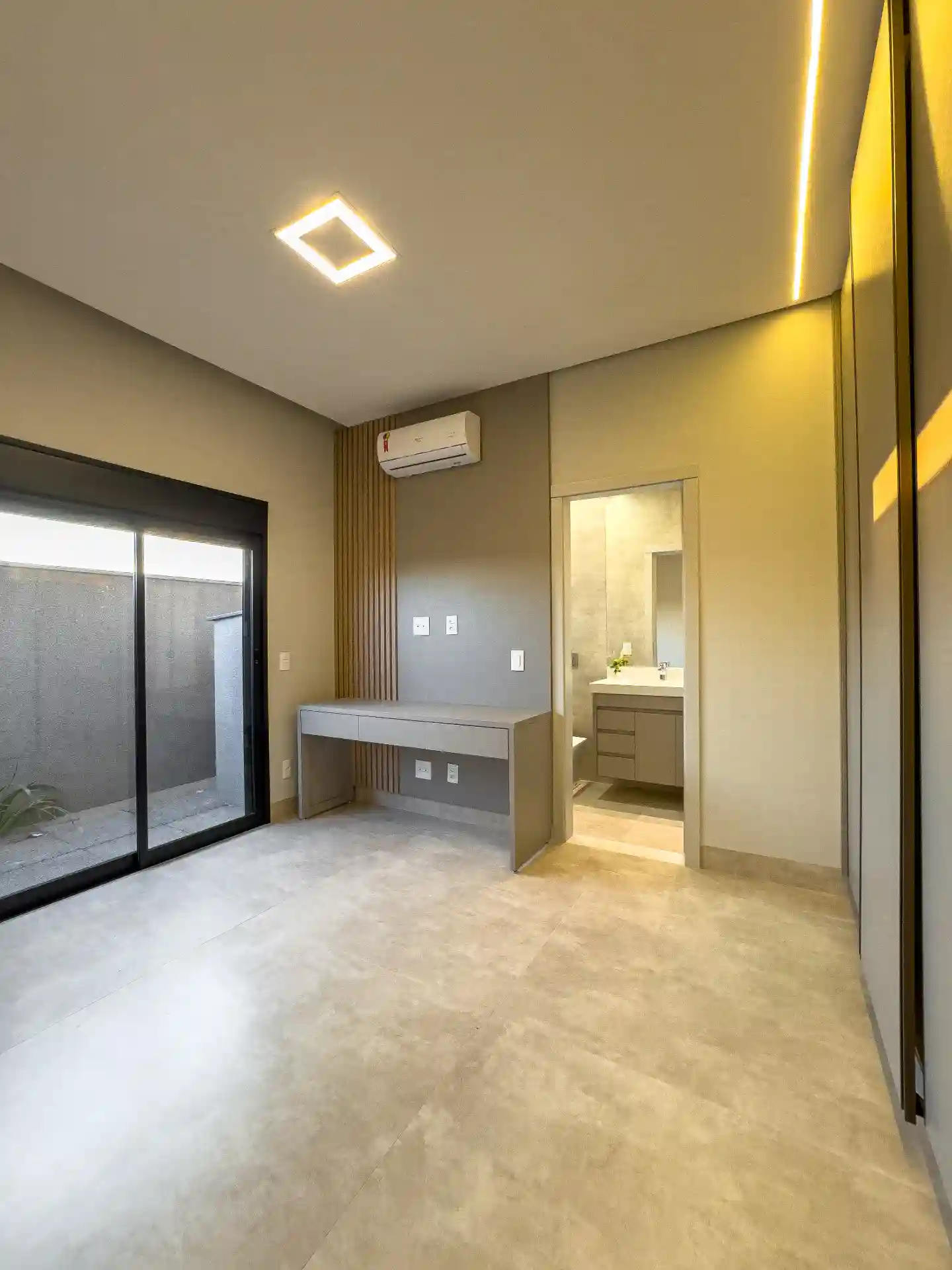 Casa de Condomínio com 4 quartos à venda, 265m² — foto 15 de 25