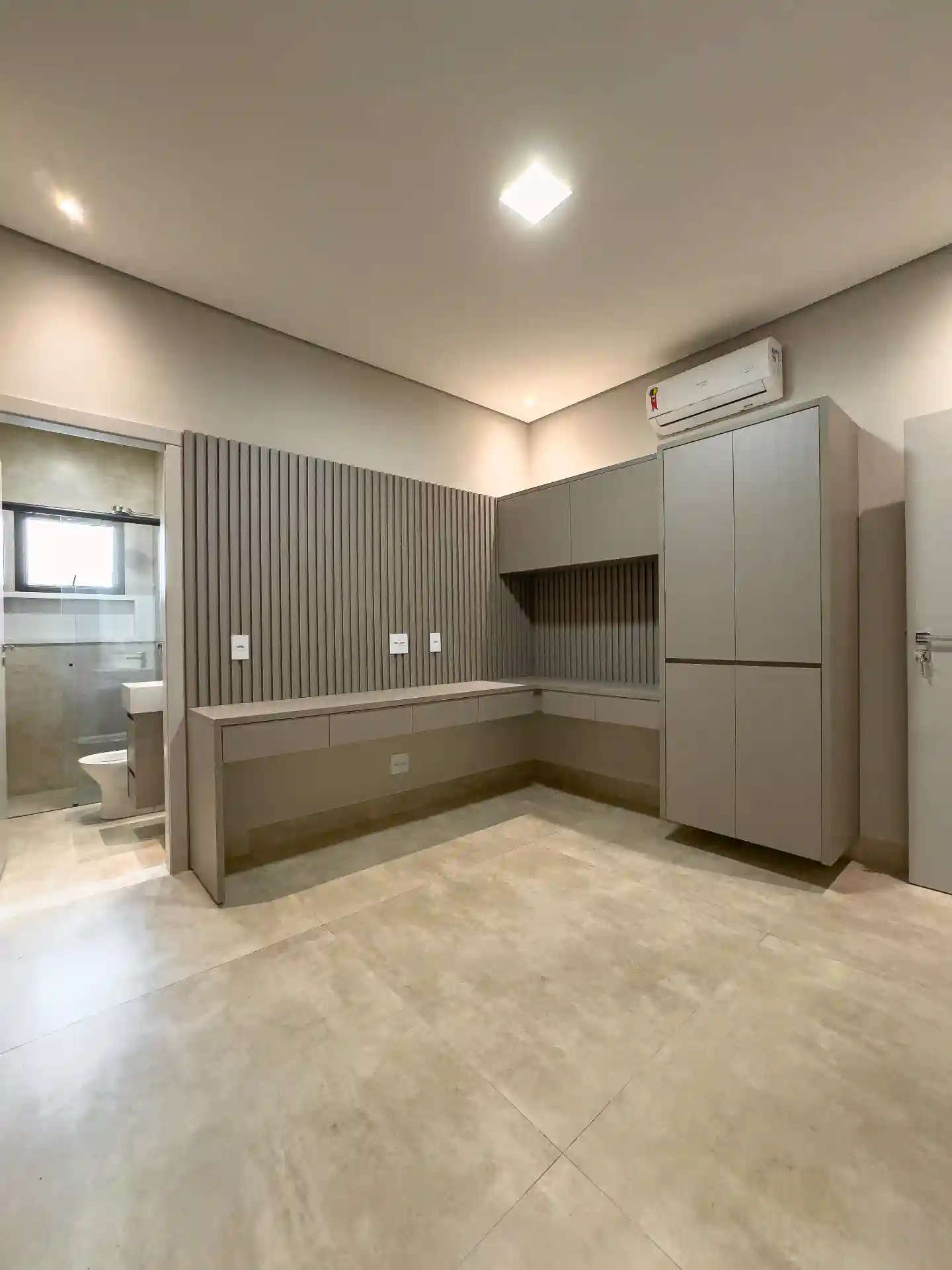 Casa de Condomínio com 4 quartos à venda, 265m² — foto 13 de 25