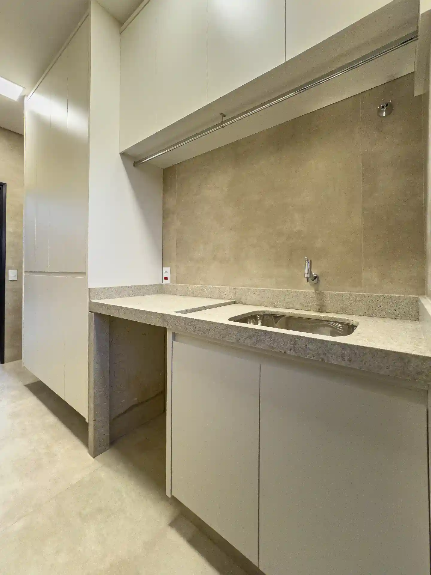 Casa de Condomínio com 4 quartos à venda, 265m² — foto 24 de 25