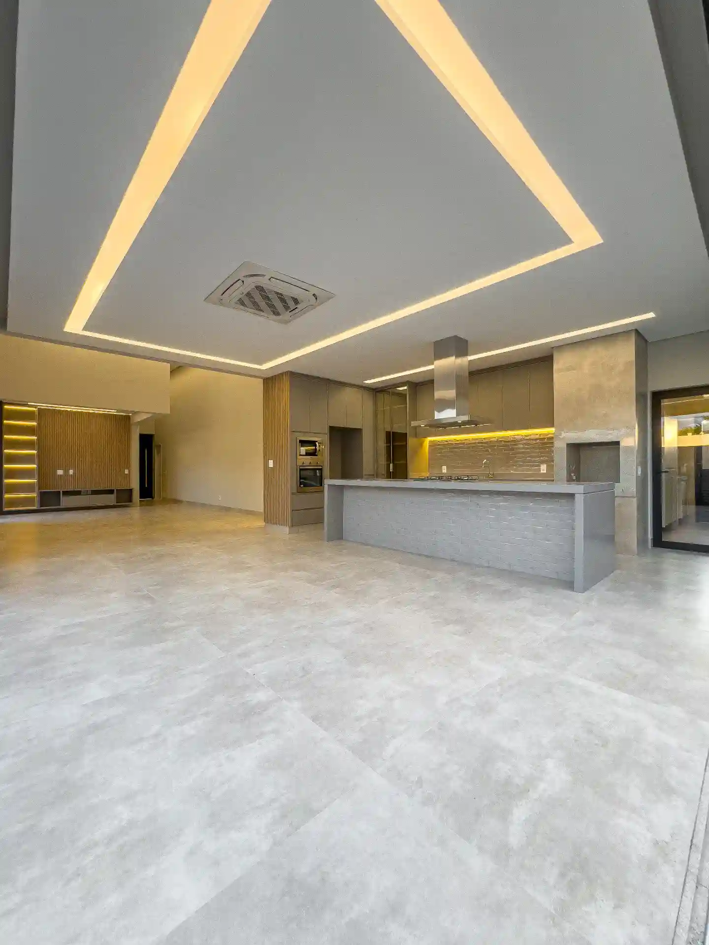 Casa de Condomínio com 4 quartos à venda, 265m² — foto 9 de 25