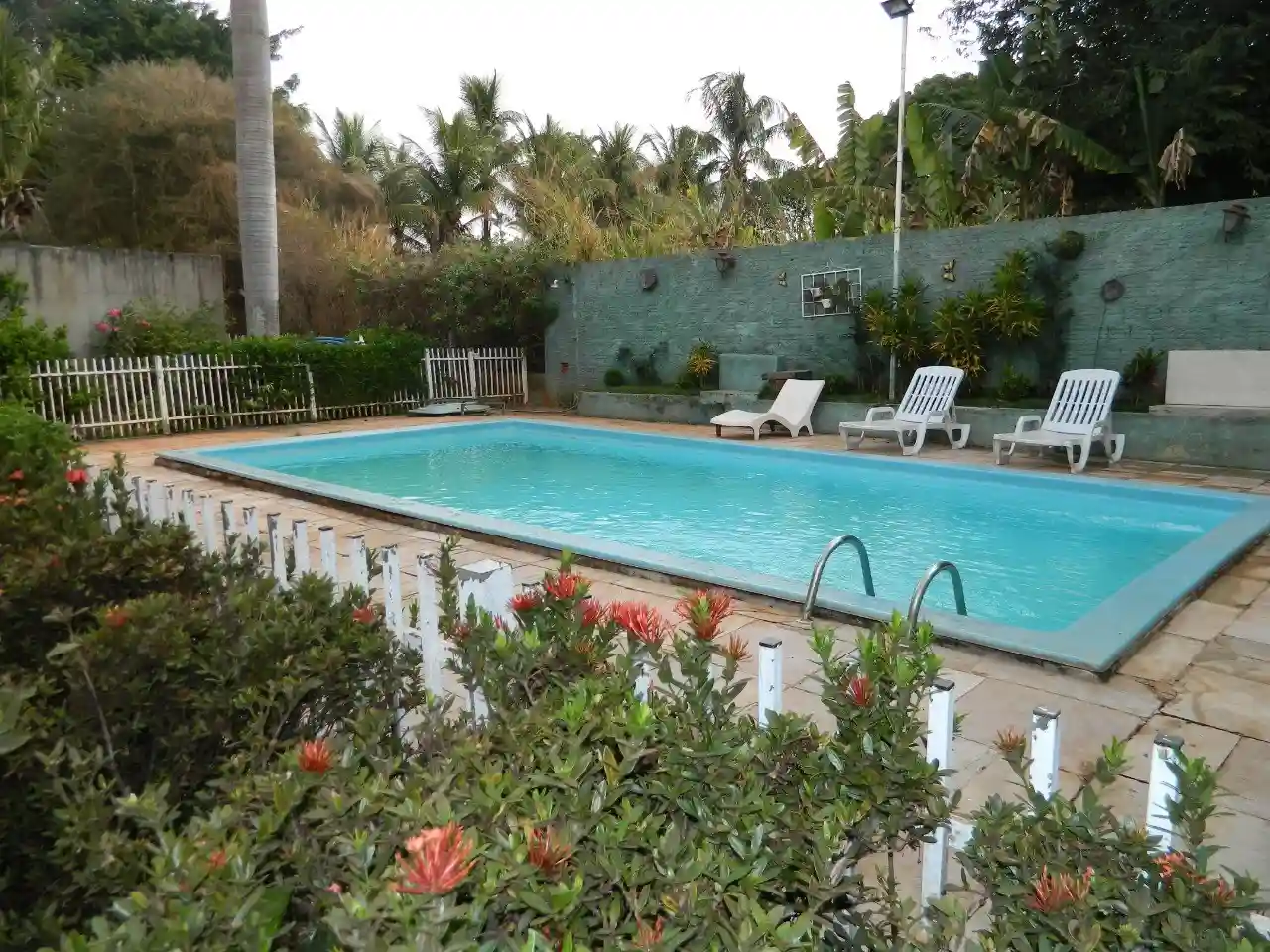 Fazenda / Sítio / Chácara com 3 quartos à venda, 2400m² — foto 1 de 34