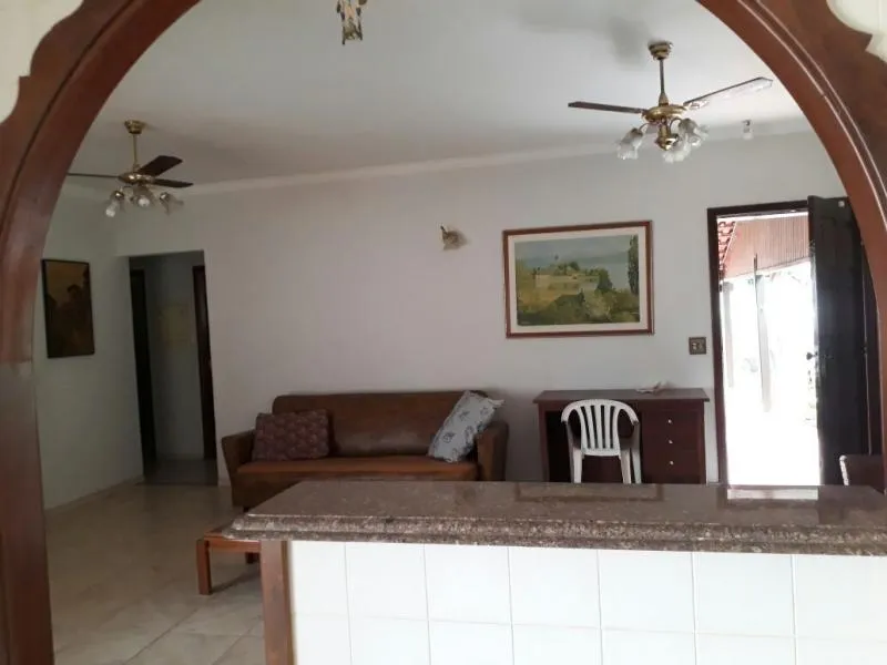 Casa à venda — foto 2 de 8