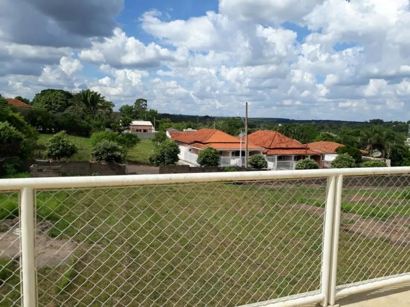 Casa à venda — foto 3 de 8