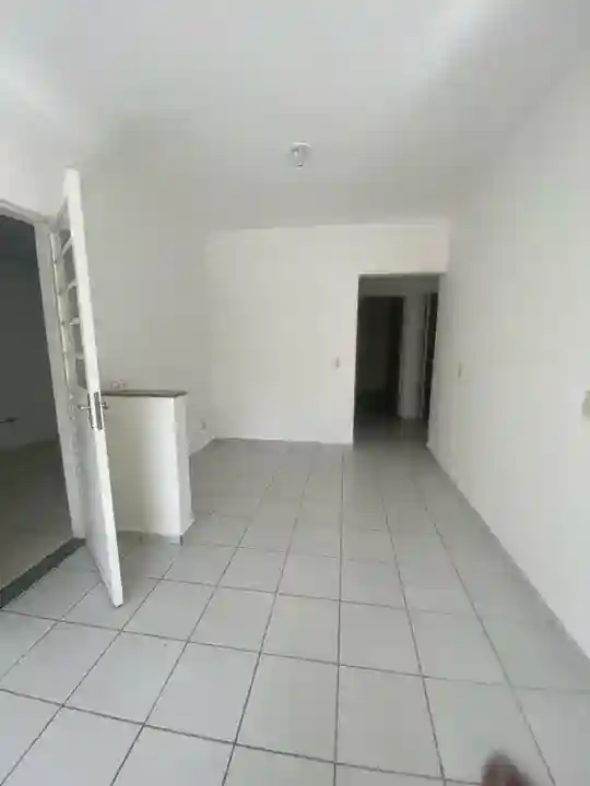 Casa de Condomínio com 3 quartos para aluguel, 120m² — foto 9 de 11