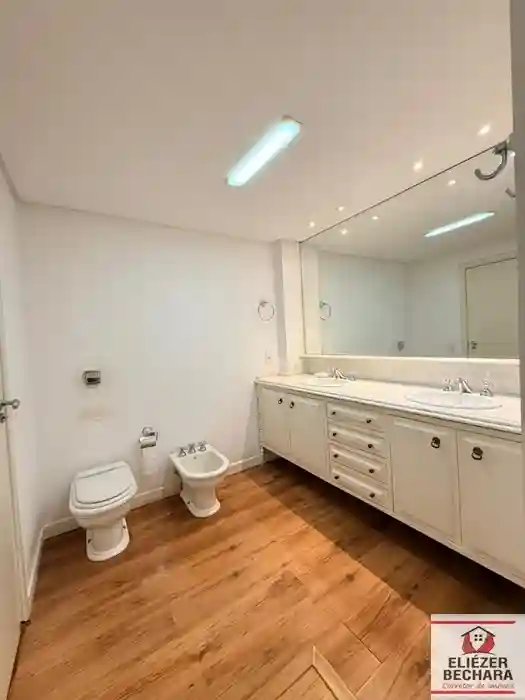 Apartamento com 3 quartos à venda, 230m² — foto 33 de 37