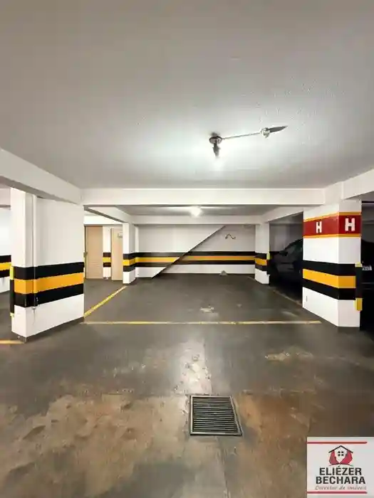 Apartamento com 3 quartos à venda, 230m² — foto 27 de 37