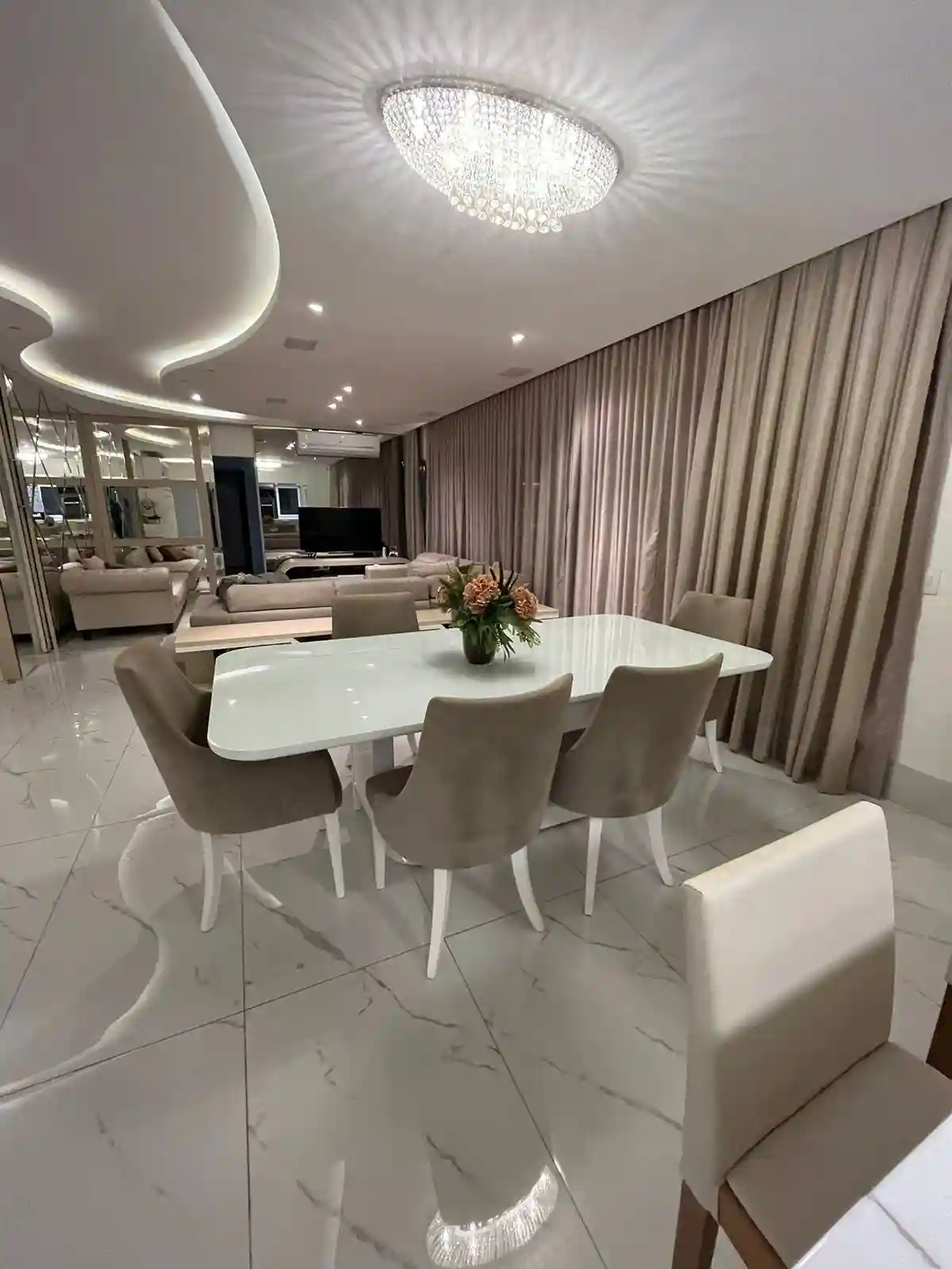 Apartamento com 4 quartos à venda, 174m² — foto 7 de 19