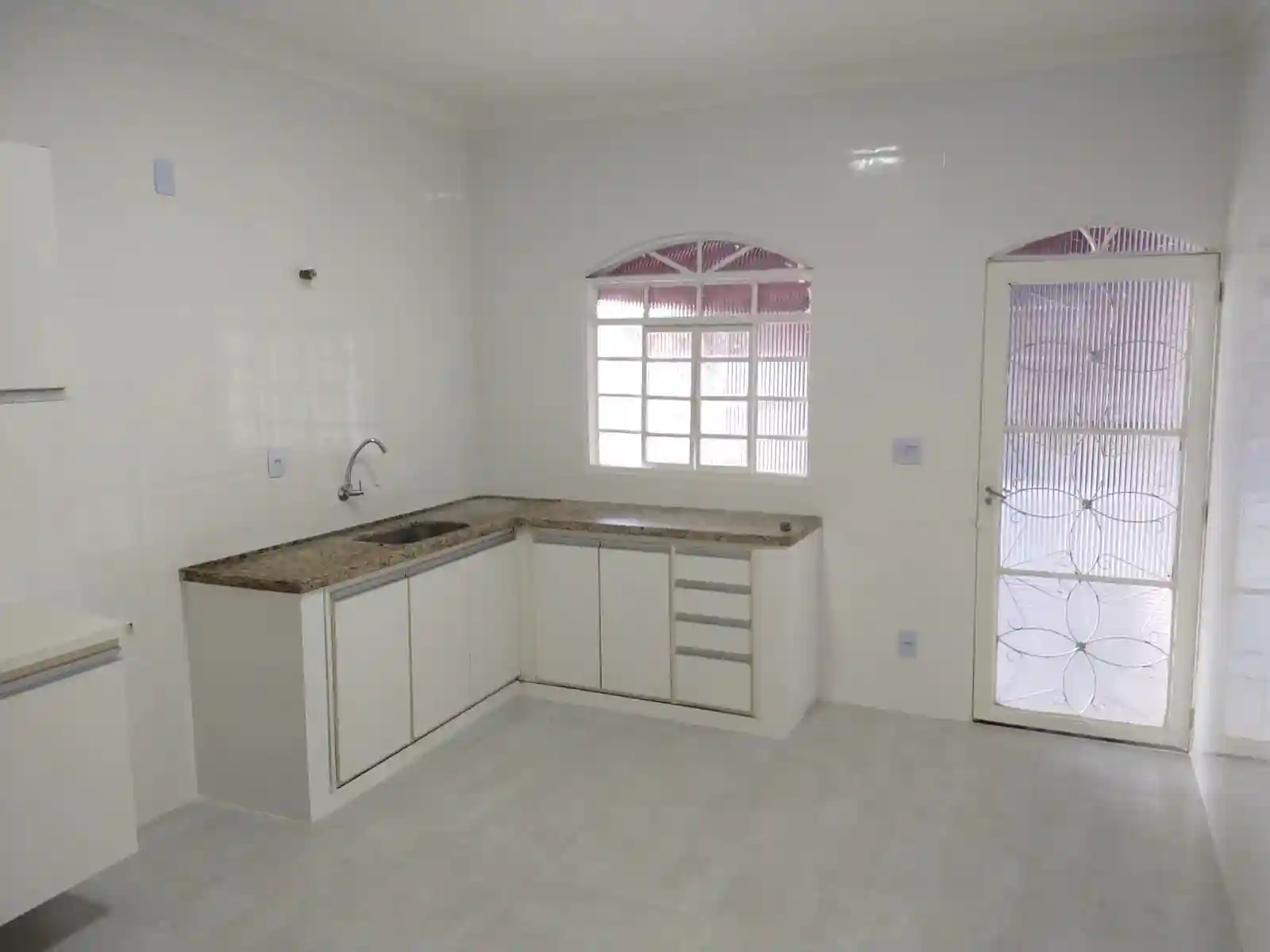 Casa com 3 quartos à venda, 360m² — foto 7 de 20