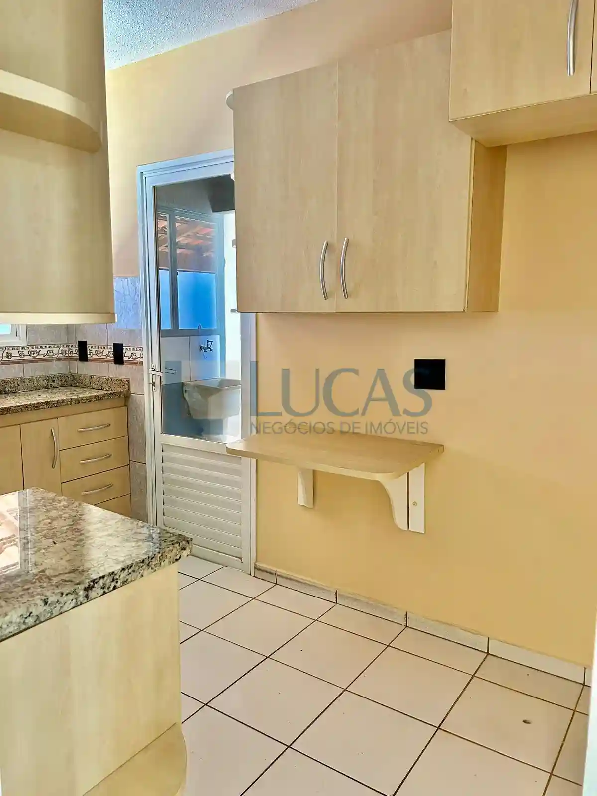 Casa de Condomínio com 3 quartos à venda, 130m² — foto 3 de 19