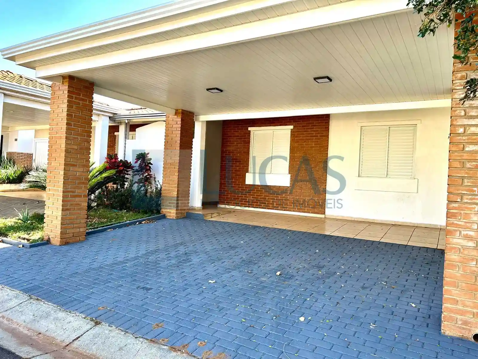 Casa de Condomínio com 3 quartos à venda, 130m² — foto 1 de 19