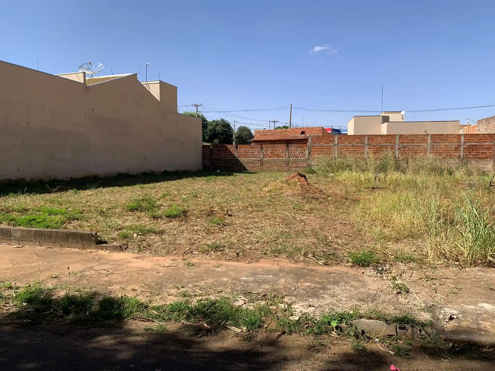 Terreno / Lote / Condomínio  à venda, 390m² — foto 4 de 9