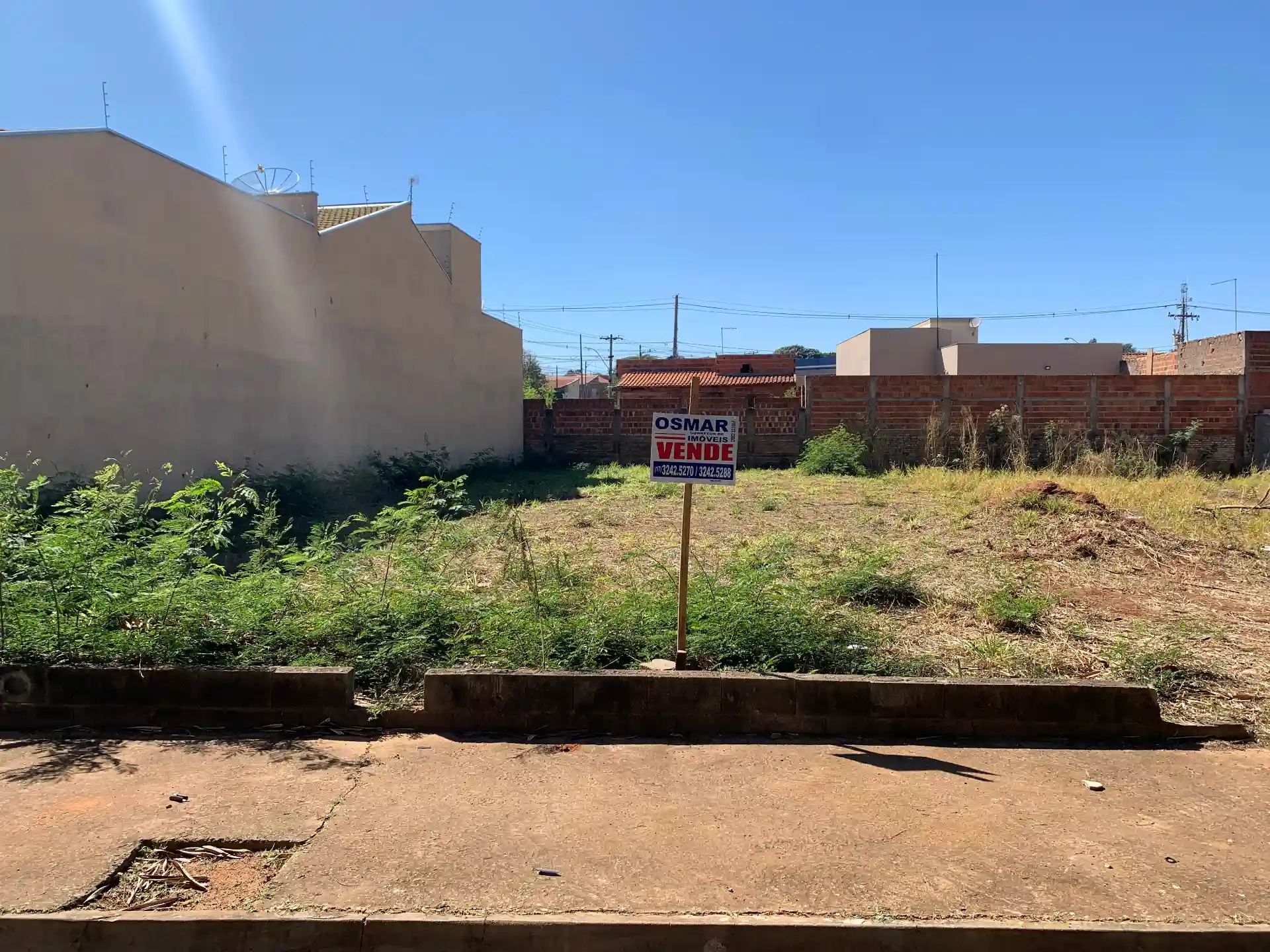 Terreno / Lote / Condomínio  à venda, 390m² — foto 1 de 9