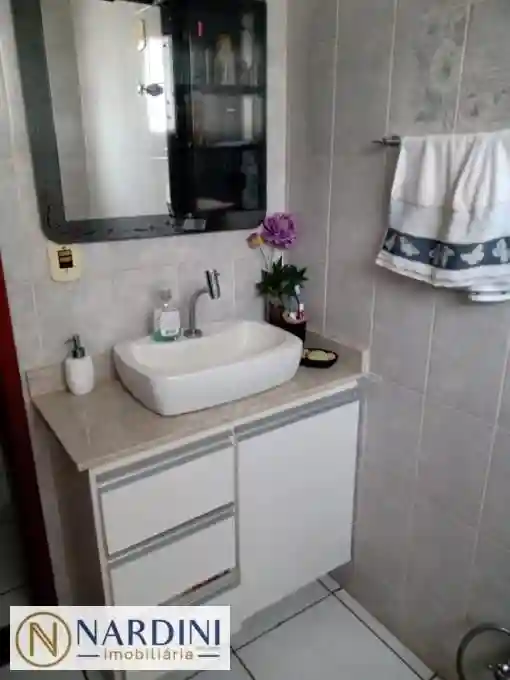 Casa com 3 quartos à venda, 260m² — foto 10 de 11