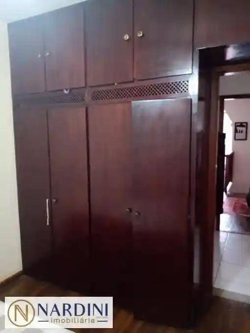 Casa com 3 quartos à venda, 260m² — foto 9 de 11