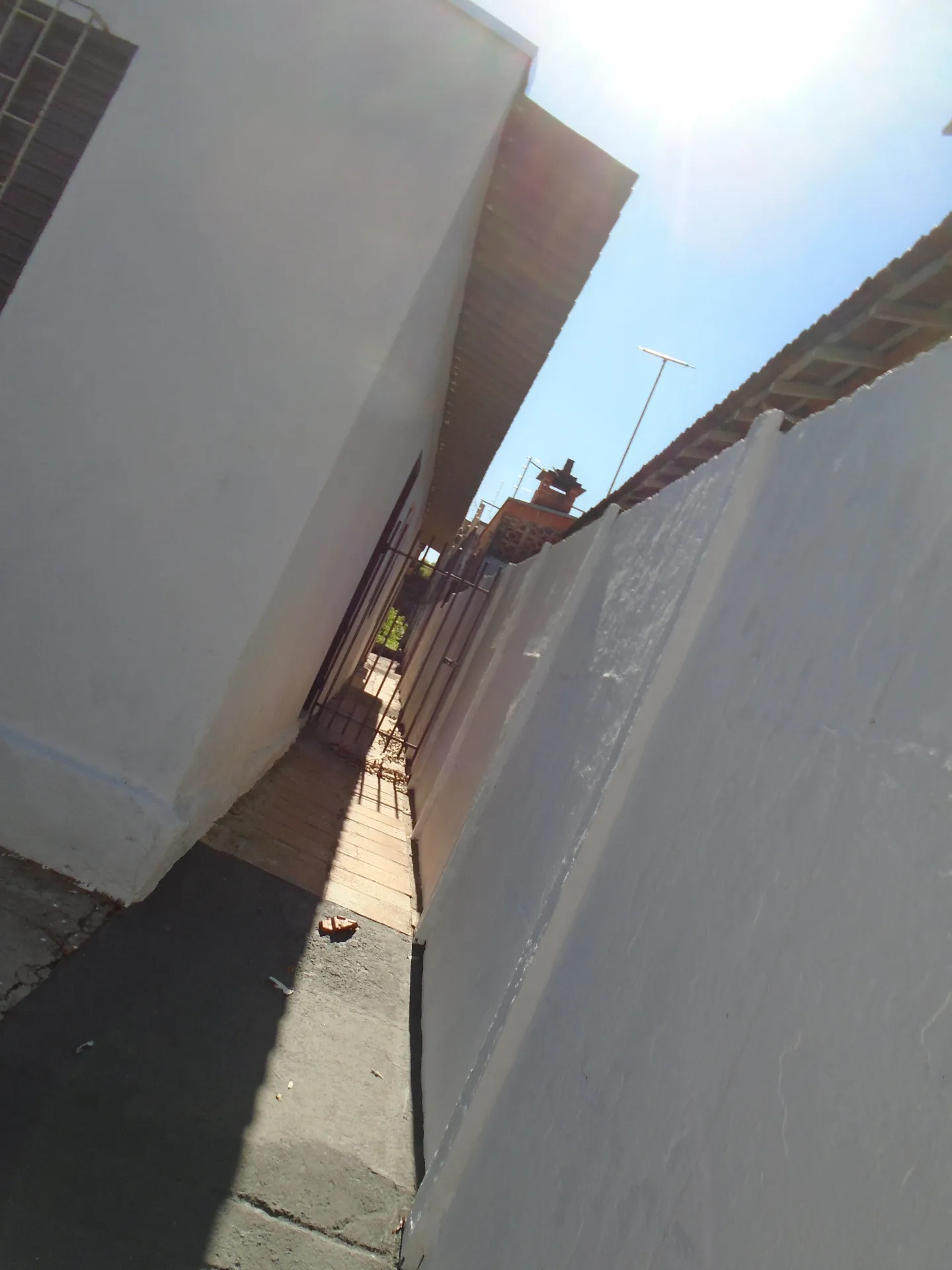 Casa com 2 quartos para aluguel, 60m² — foto 2 de 21