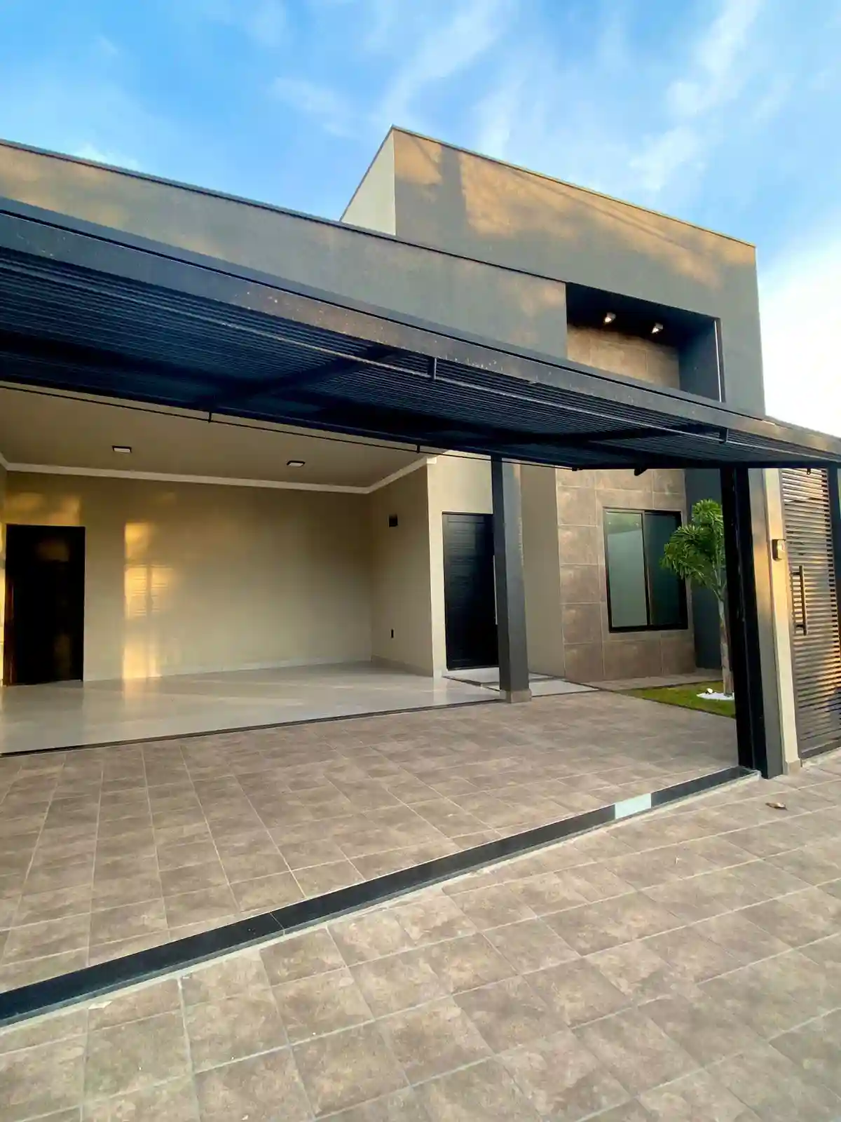 Casa à venda — foto 1 de 8