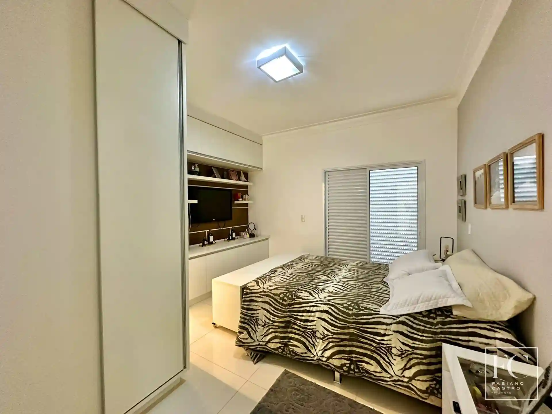 Casa de Condomínio com 3 quartos à venda, 220m² — foto 26 de 32