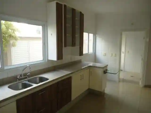 Casa de Condomínio à venda — foto 21 de 47