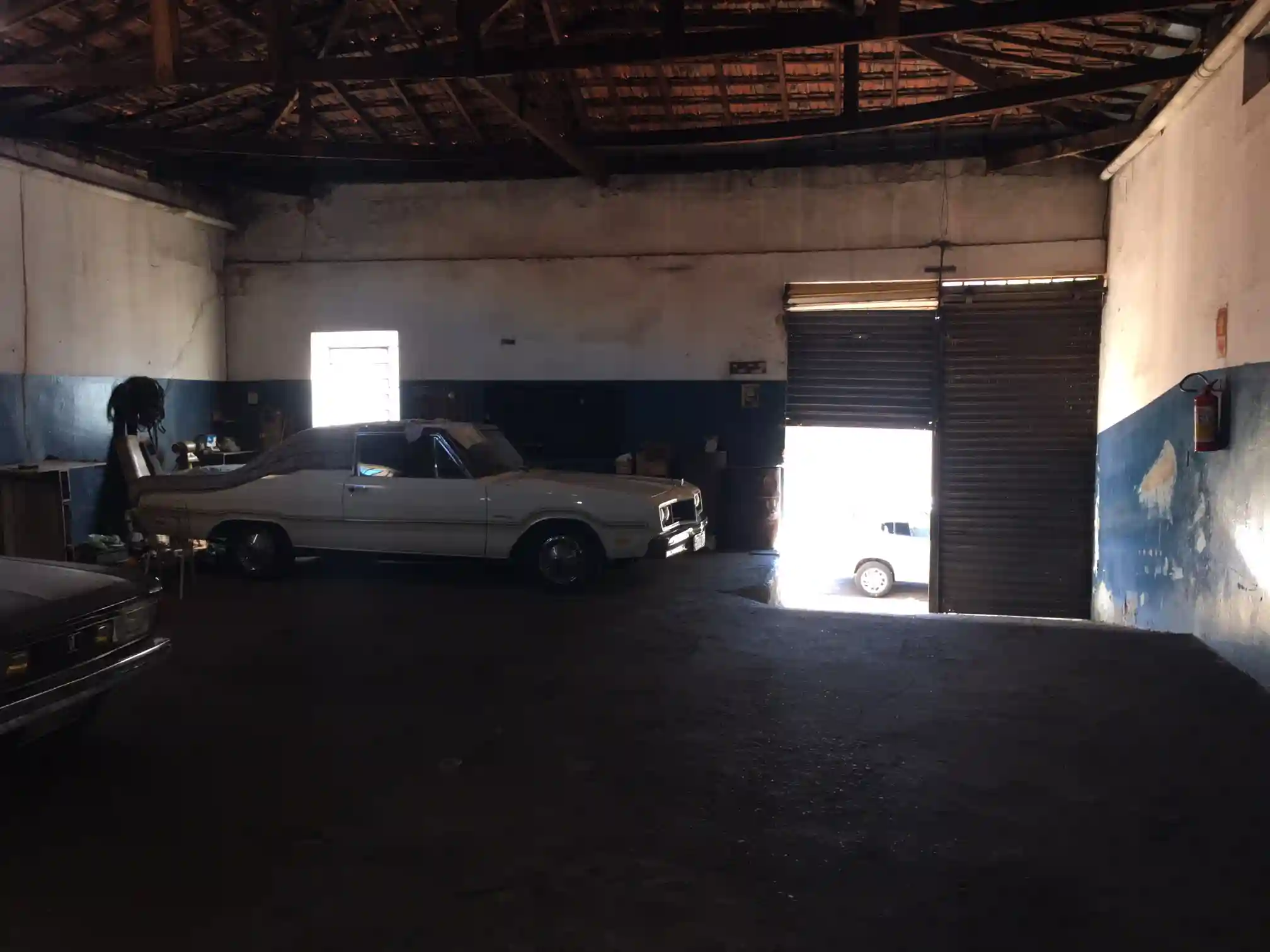 Loja / Salão / Ponto Comercial à venda — foto 2 de 4