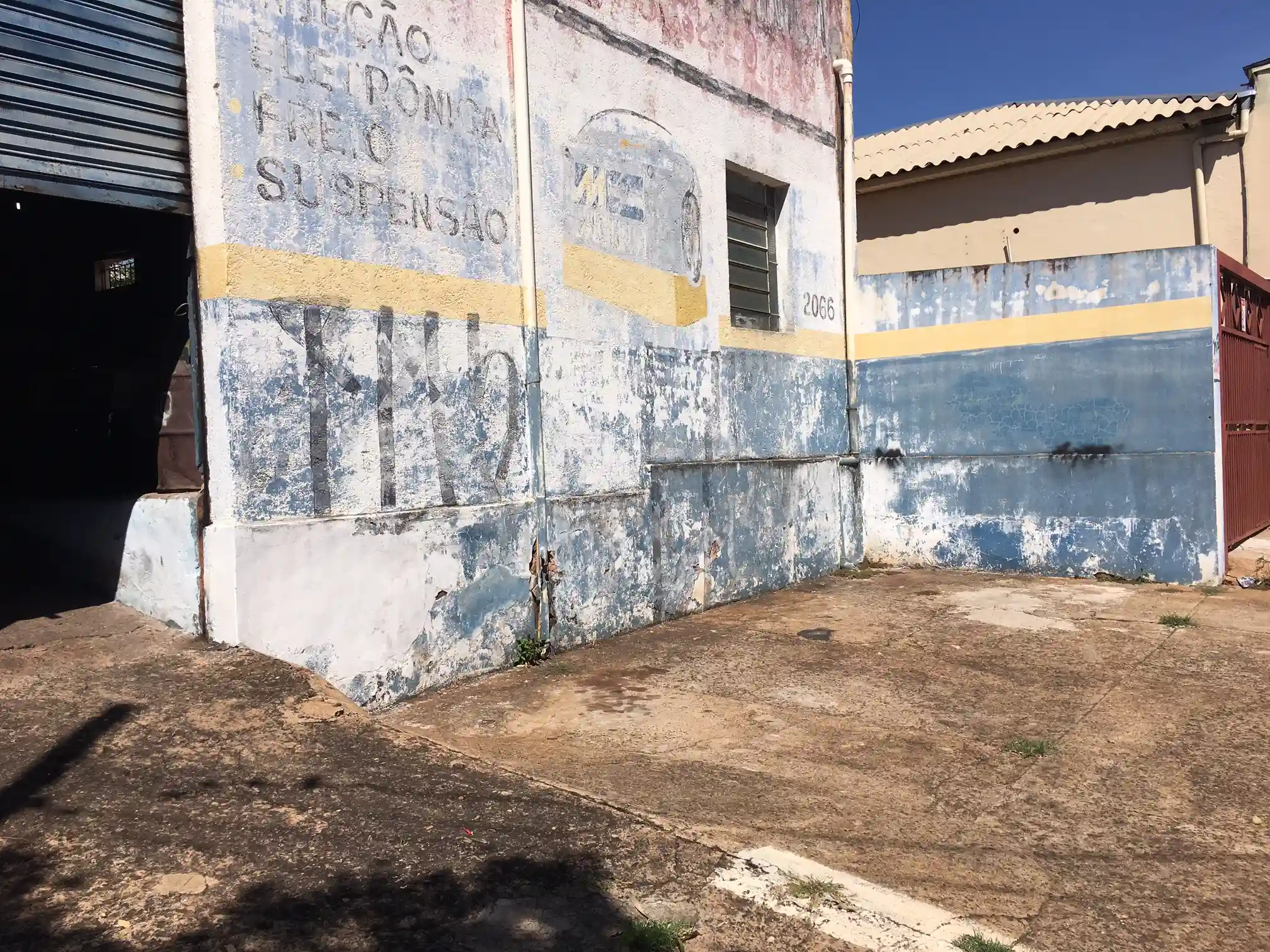 Loja / Salão / Ponto Comercial à venda — foto 4 de 4